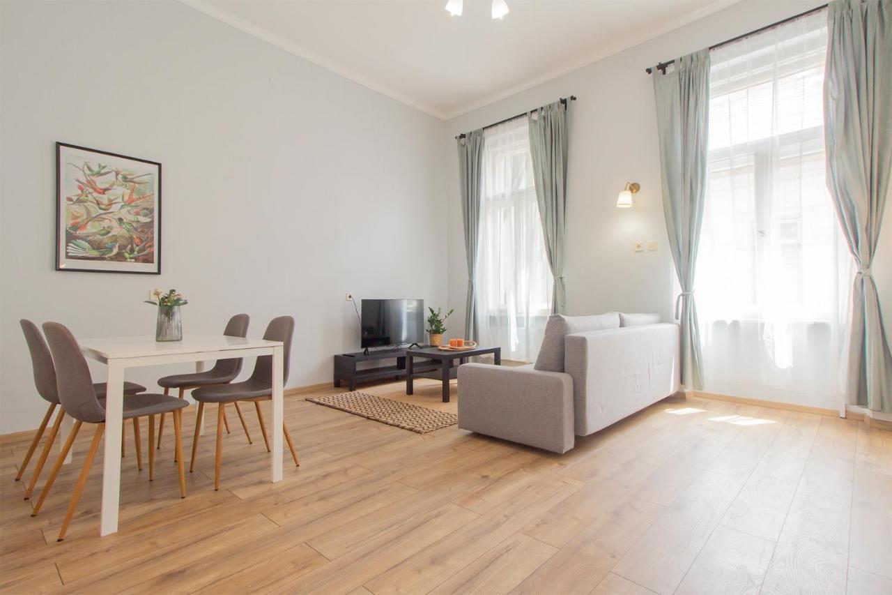 Isabella Suite With Ac Budapest Exterior photo
